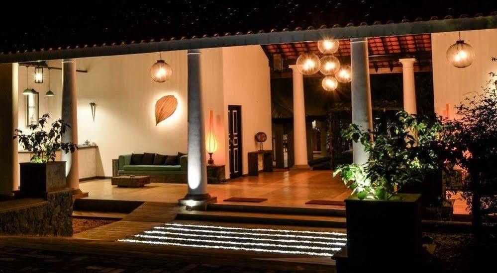 Rangiri Dambulla Resort Экстерьер фото